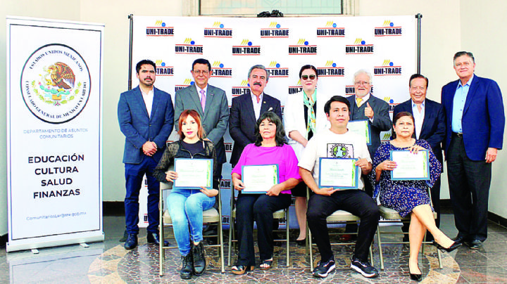Premian a artistas de Nuevo Laredo por su talento