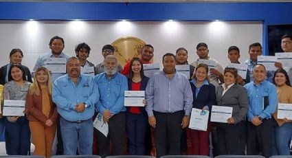 Reconocen a alumnos de UAT por innovadores