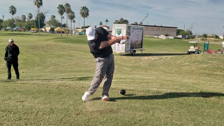 Gilberto Martínez se corona en el Torneo Anual de Golf 2022