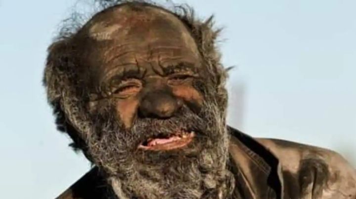 Fallece el hombre más sucio del mundo a los 94 años; pasó más de 60 sin bañarse
