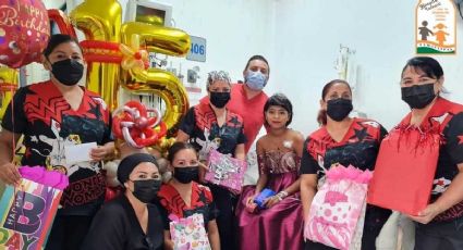 Quinceañera celebra su fiesta en centro oncólogico de Tamaulipas