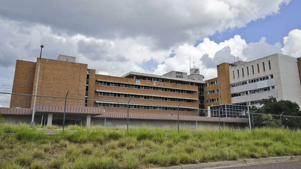 Laredo's Old Mercy Hospital abandonado hace más de 70 años