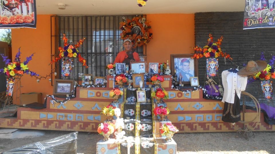 Hermoso altar acapara miradas en la Colona Juárez de Nuevo Laredo...