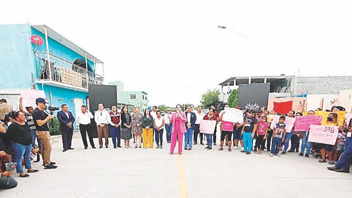 Inaugura alcaldesa obras de recarpeteo en colonia Palmares