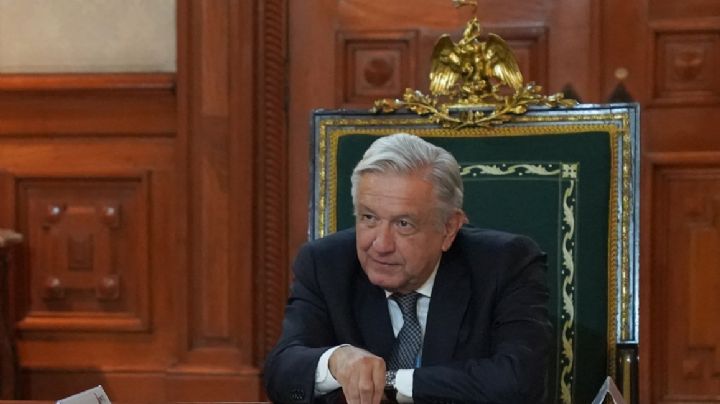 Llega AMLO a Ciudad Madero para supervisar refinería