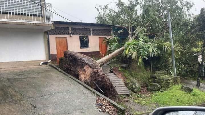 Huracán Julia deja un muerto en su paso por Centroamérica