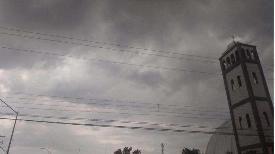 De pronto el cielo se oscureció en Nuevo Laredo