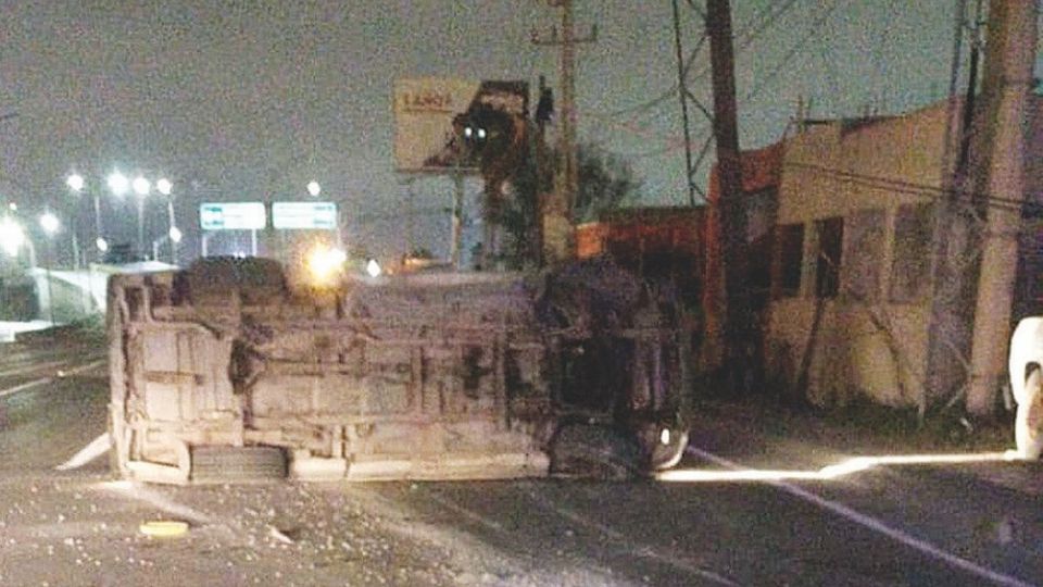 La camioneta fue abandonada frente a la colonia Américo Villarreal.