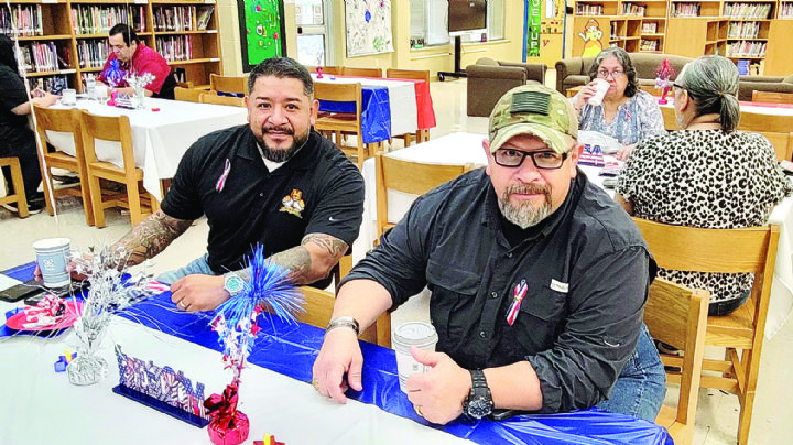 Reconocen valentía de 25 veteranos