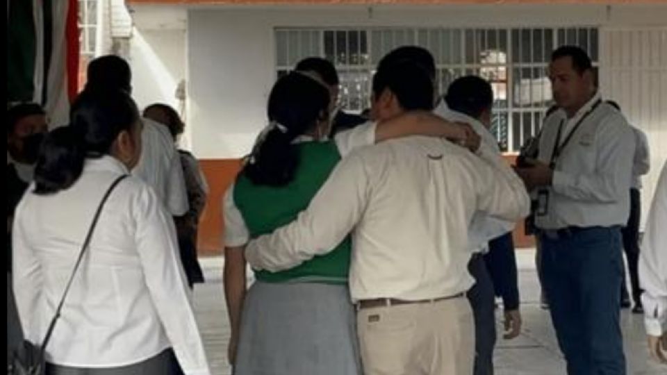 Alarma a padres de familia que alumnos se desmayaran