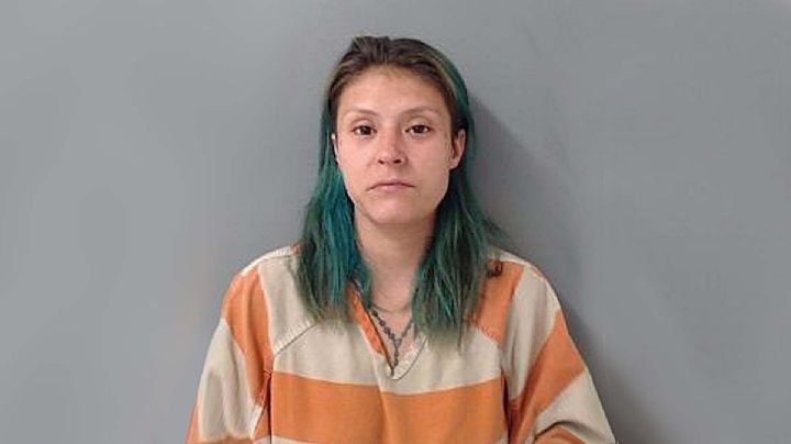 Acusan a mujer de robo con violencia; ofrecen recompensa a quien informe de su paradero