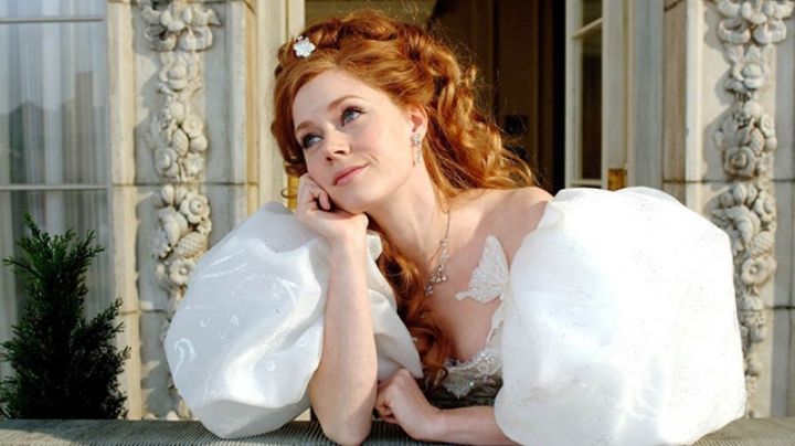 Carmen Sarahí vuelve a prestar su voz a la exitosa película "Desencantada 2"