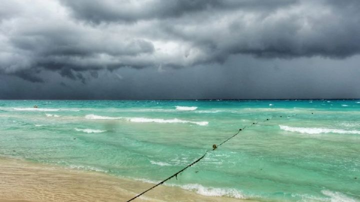 'Lisa' gana fuerza y se convierte en huracán categoría 1