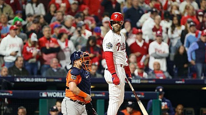 Houston derrota 5-0 a Phillies en histórico juego sin hit ni carrera