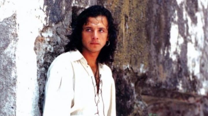 Así lucían los galanes de telenovelas de los 90 en México | FOTOS