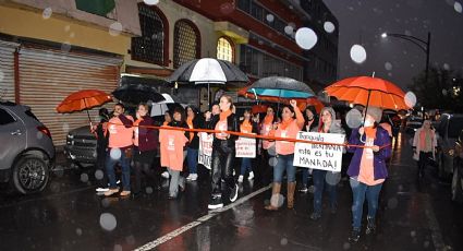 Marchan mujeres en Nuevo Laredo para apoyar el movimiento feminista 25N