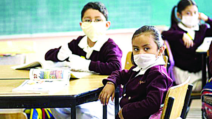 Menores de edad en Nuevo Laredo faltan a clases por males respiratorios