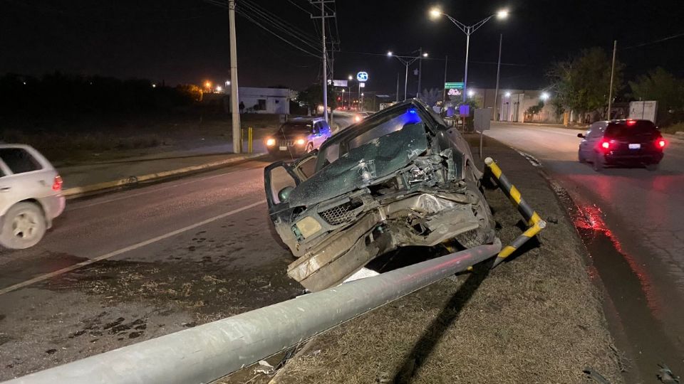 Afortunadamente, el conductor salió ileso del accidente.