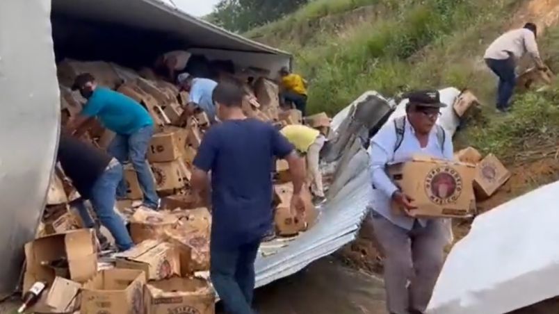 La rapiña no se hizo esperar.