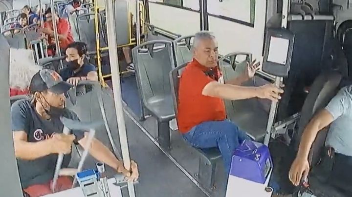 Choferes de ruta dormitan y chocan en eventos diferentes; hay un muerto | VIDEO