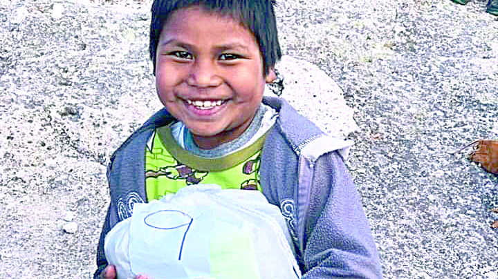 Convocan a neolaredenses a ayudar a los más necesitados