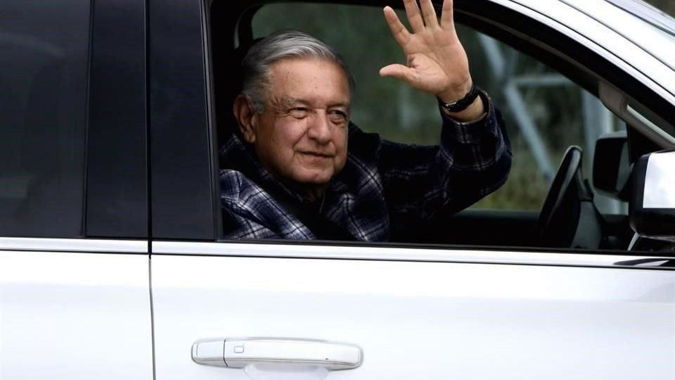 AMLO llega a Presa EL Cuchillo en Nuevo León.