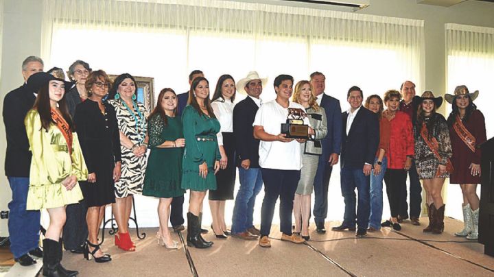 Arturo Benavides Sr. es el Ranchero del Año de la región