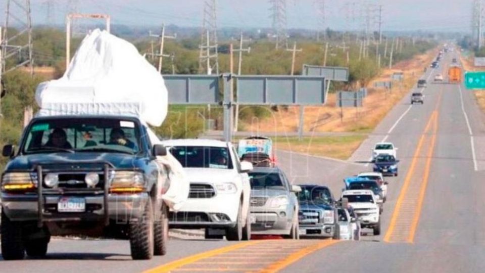 La caravana de paisanos fue escoltada hasta los límites de Nuevo León