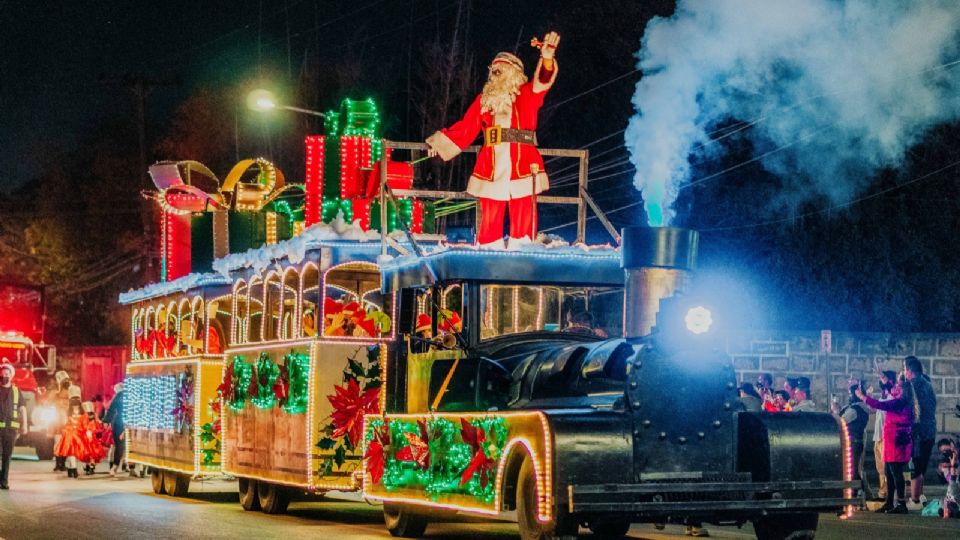 Todo listo para el desfile navideño.