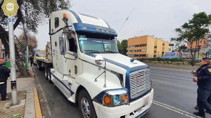 Policías de Nezahualcóyotl persiguen con disparos a trailero hasta la CDMX