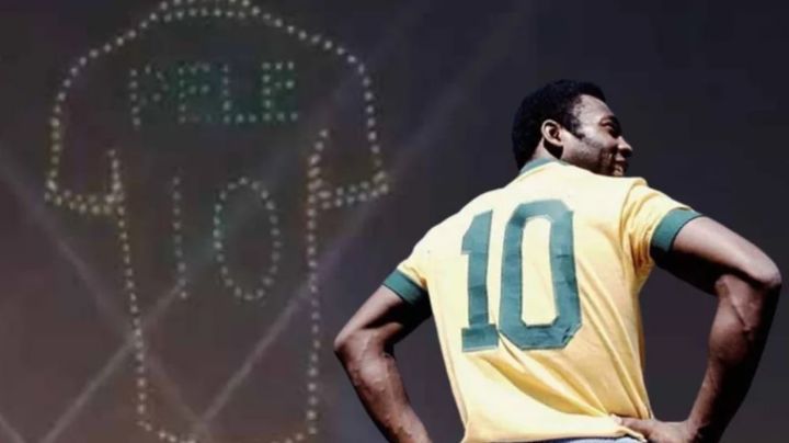 La FIFA le hace homenaje a Pelé en Qatar con espectáculo de drones