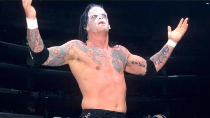 'Vampiro Canadiense' es contratado para entrenar a policías en Guadalajara