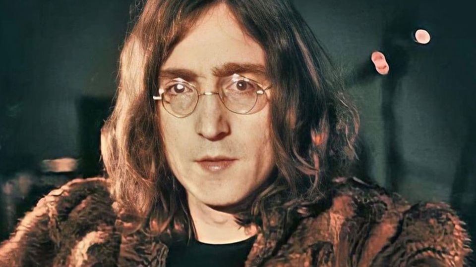 John Lennon cumple 42 años de muerto