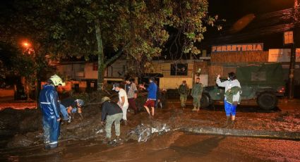 18 muertos en deslave de Ecuador; arrasó con una cancha deportiva