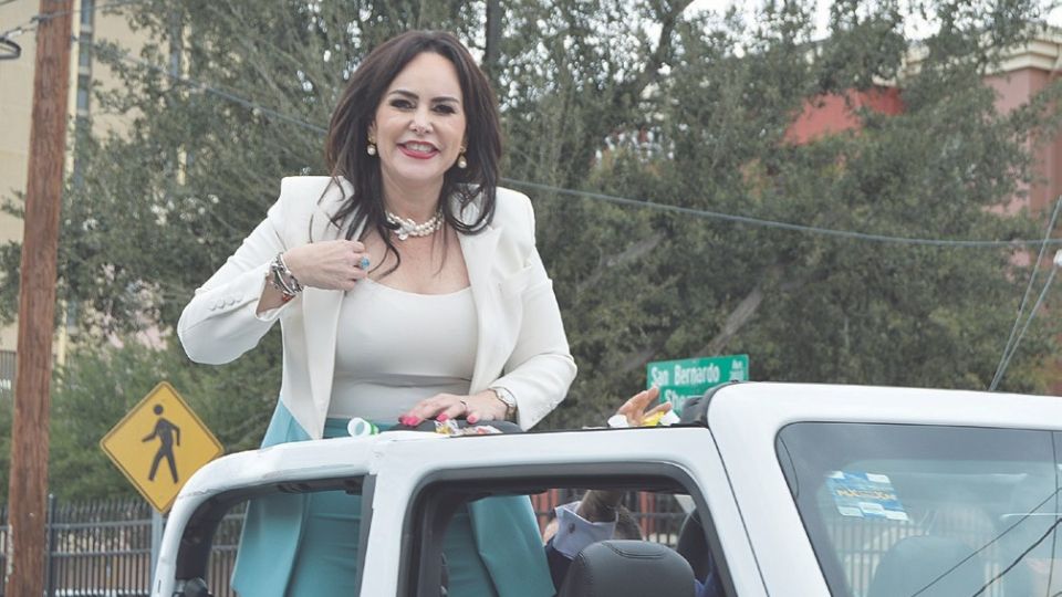 Carmen Lilia Cantú Rosas fue invitada especial por la WBCA y el alcalde Pete Sáenz, a las Fiestas el Natalicio de George Washington.