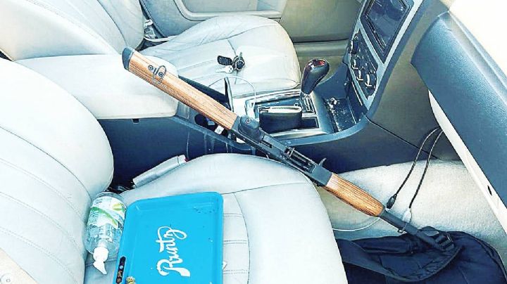 Trafica humanos y llevaba un fusil 'Cuerno de Chivo'