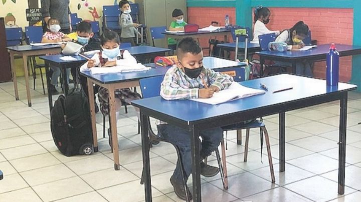 Salones recobran vida con alumnos en Nuevo Laredo