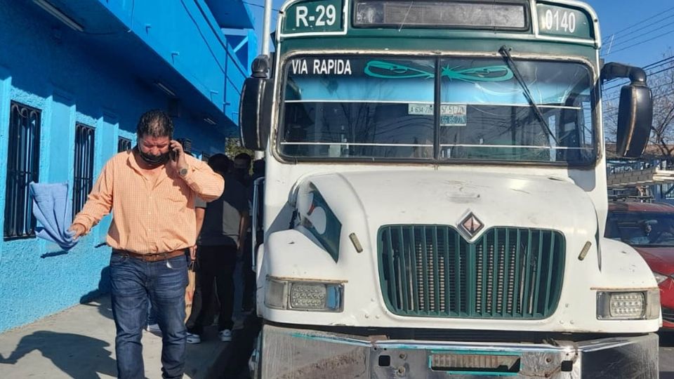 Se informó que el operador del camión de la ruta Reservas se dirigía de oriente a poniente por la calle Perú