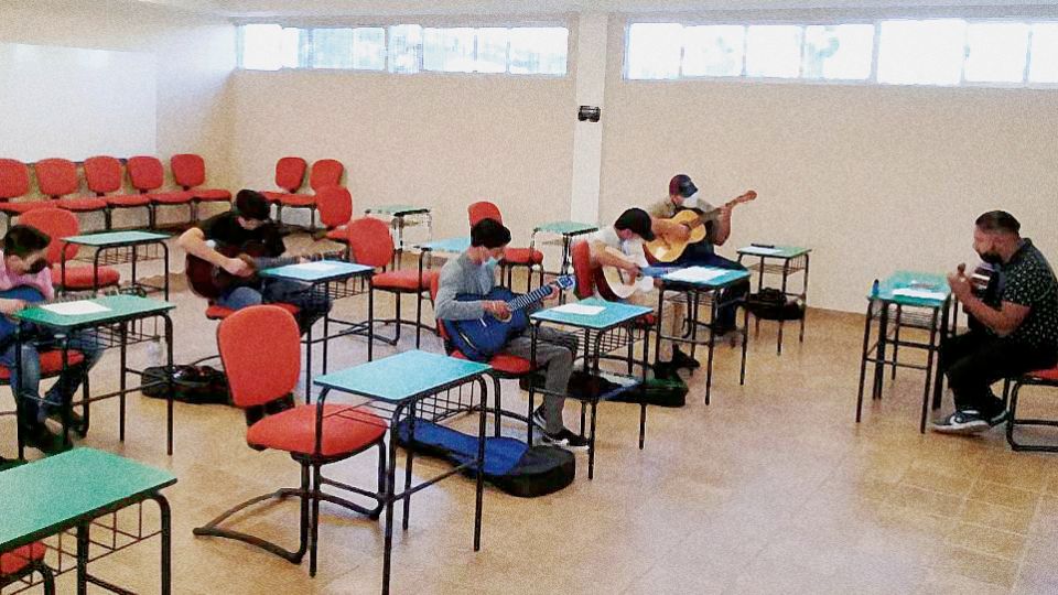 Los alumnos retornaron a las aulas para continuar con su preparación musical, bajo la batuta de sus maestros