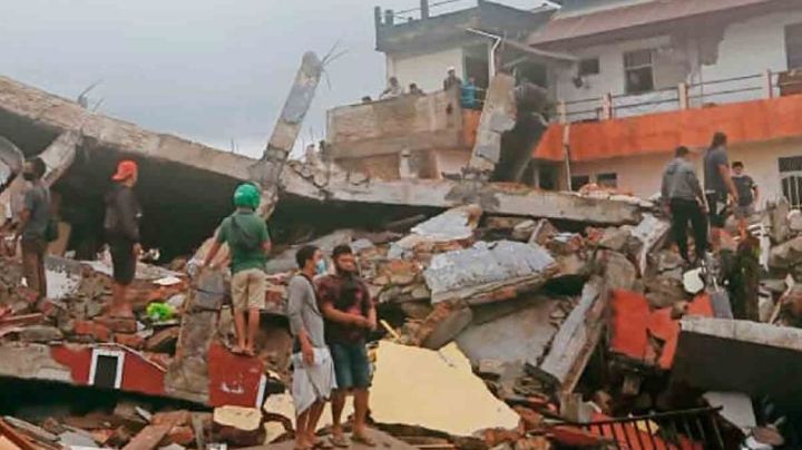 Sismo en Indonesia deja 7 personas muertas