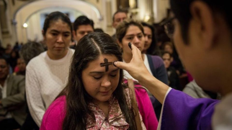 Marca el inicio de la Cuaresma en la Iglesia Católica