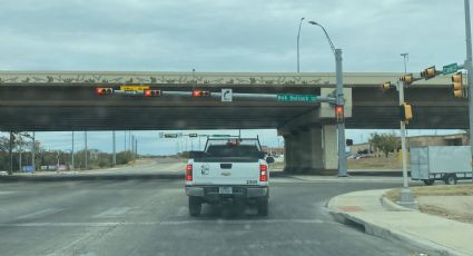 Previenen la aparición de hielo negro en las principales vialidades de Laredo Texas