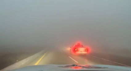 Tráfico lento en la Autopista Saltillo-Monterrey por bancos de niebla y llovizna