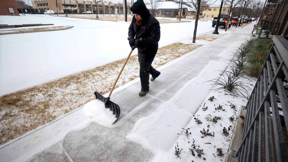 Dallas amaneció con las calles nevadas