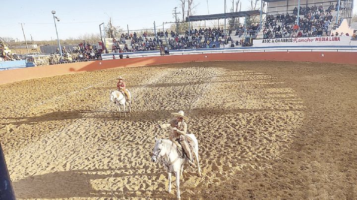 Gana el duelo charro Rancho Media Luna