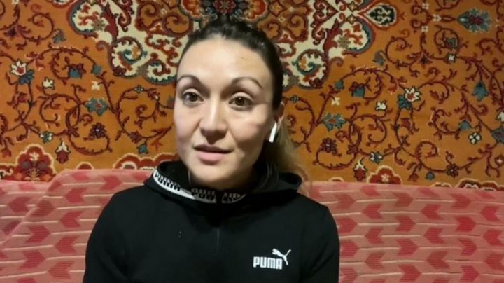 Madre mexicana le cantaba a su bebé para no escuchar el sonido de las bombas