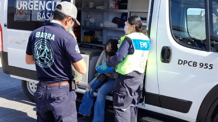 Camión de gasera embiste a tres mujeres; hay una lesionada
