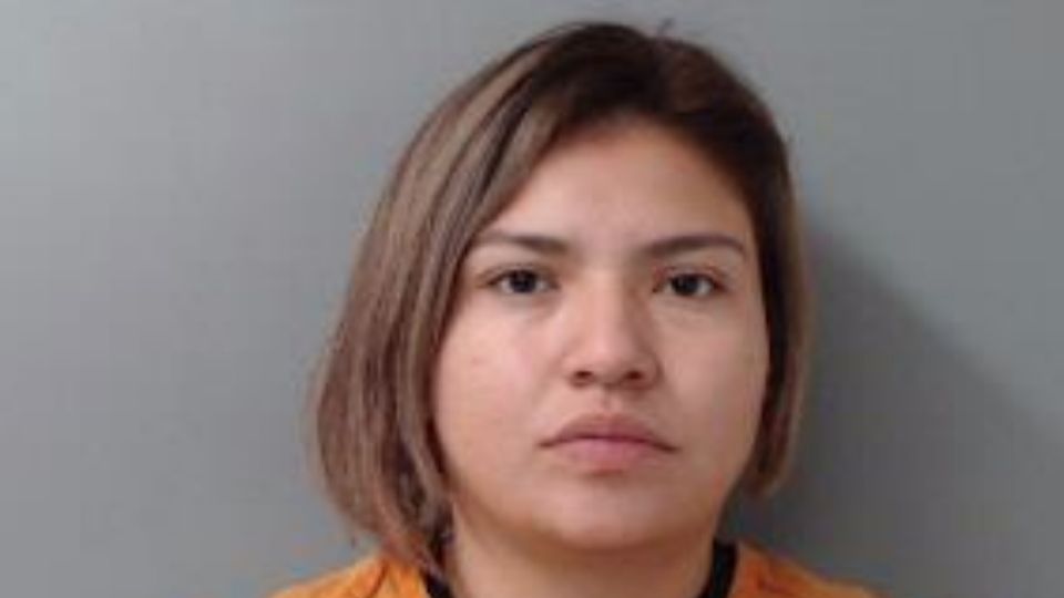 Linda Rodríguez fue detenida el sábado pasado en el Mall Del Norte, acusada de robar 11 camisas Michael Kors, por casi 1 mil dólares.