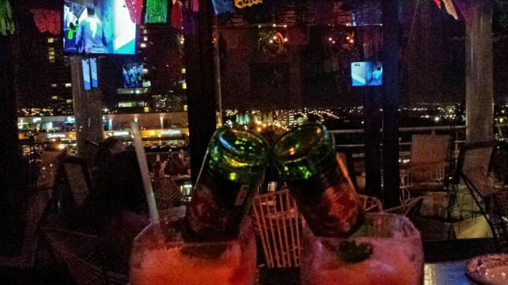 Quitan restricciones de horarios a bares