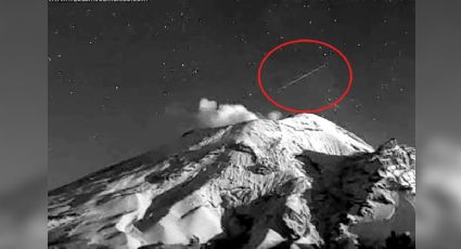 ¡Increíble! Captan meteorito pasando sobre el volcán Popocatépetl. VIDEO